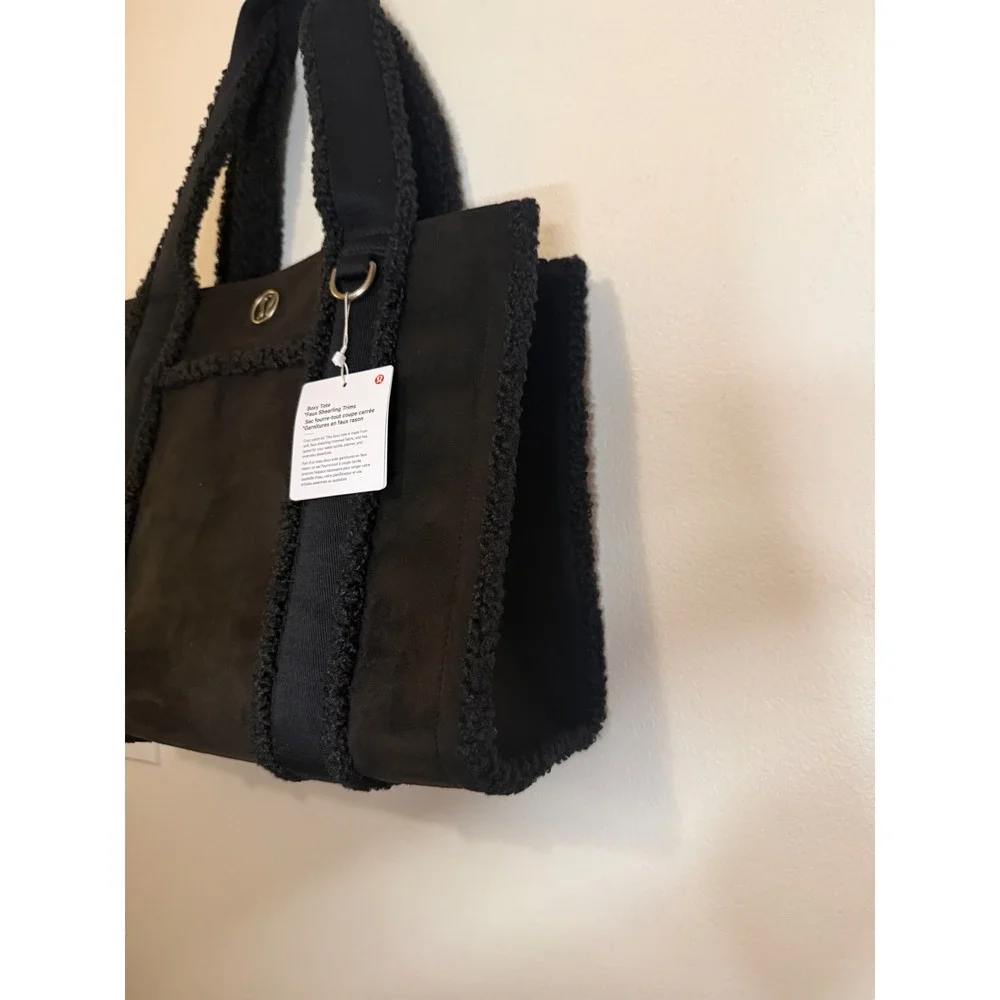 Lululemon Boxy Tote Faux Shearling Trim Black 10L Crossbody $168 MSRP NWT
